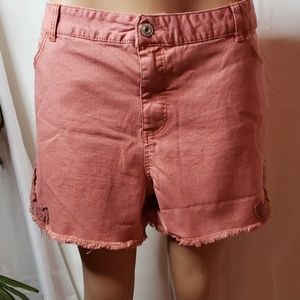 Vanilla star coral shorts 18